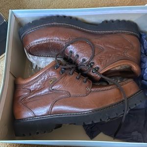 New brown docker boots